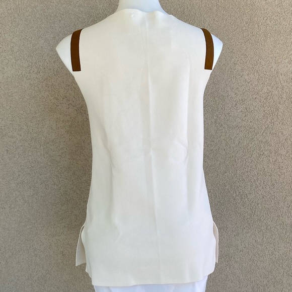 Leather Patch Sleeveless Heavy Knit Sweater Top - Picture 4 of 5